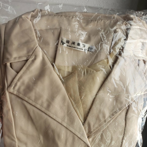 LAST ONE!💥💥 Fit and Flare Double Breasted Coat - Picture 9 of 9